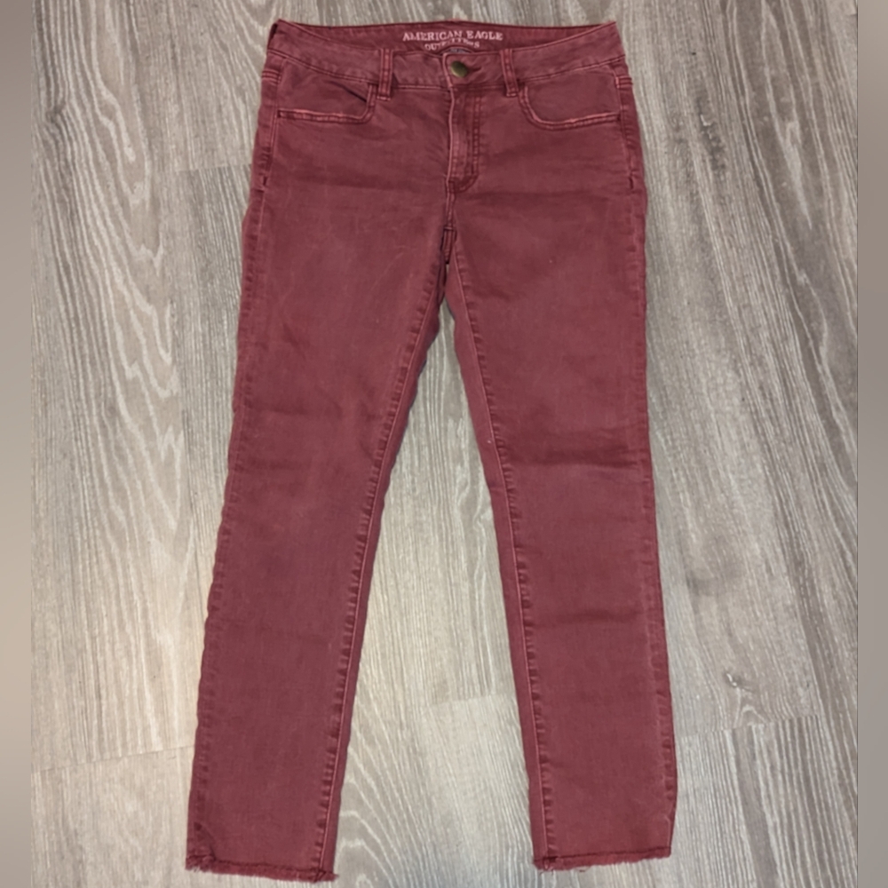AMERICAN EAGLE | raw hem jegging crop
